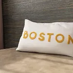 Boston فندق باري