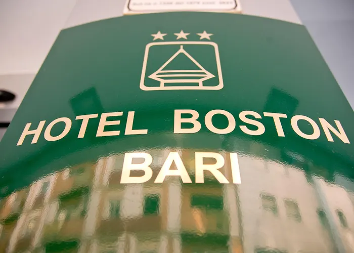 Hotel Boston 4*