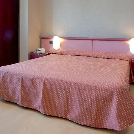 Szálloda Boston 4*